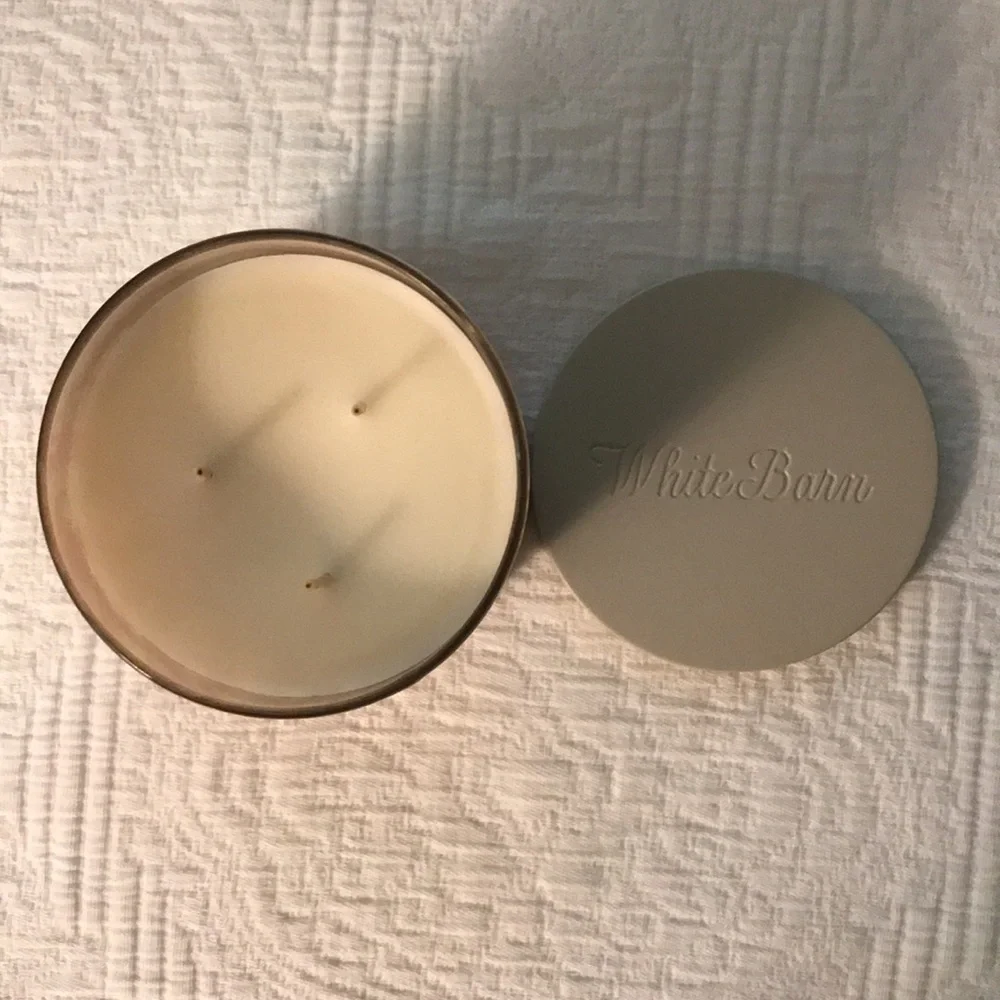 New White Barn Hot Pink Cocoa 3 Wick Candle Chocolate Vanilla Raspberry